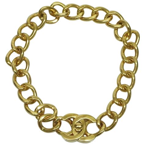 Chanel Gold Chain Link Necklace with Turnkey CC Closure